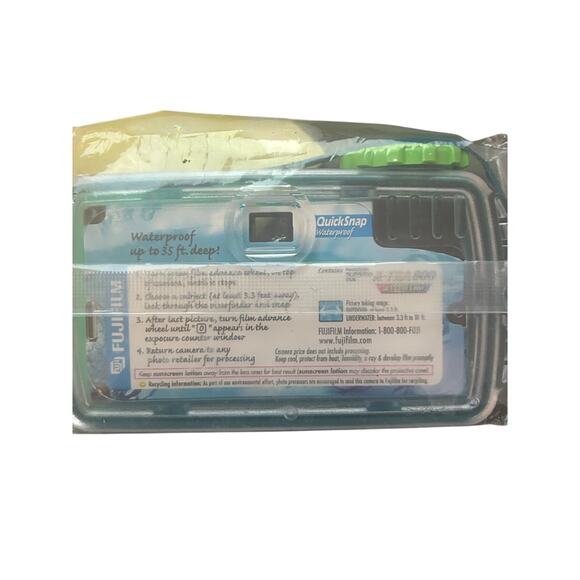 NIP Fujifilm Quicksnap Waterproof Camera Blue One Time Use Camera - Picture 3 of 3